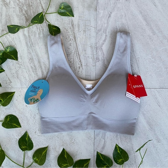 Spanx Reversible Padded Sports Bra Reversible Racerback Athletic Gym Workout Top - Picture 1 of 13